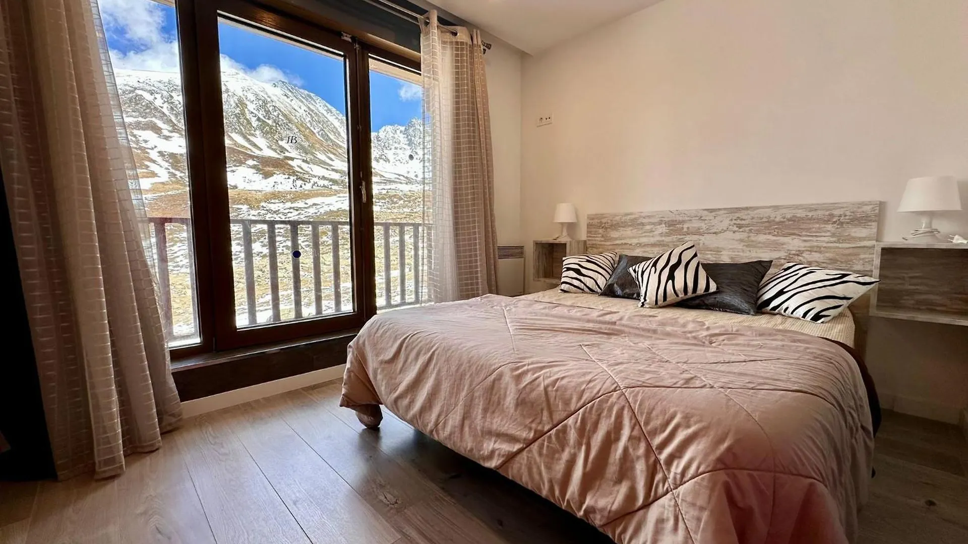 Frontera Blanca Confort Pas de la Case Andorre